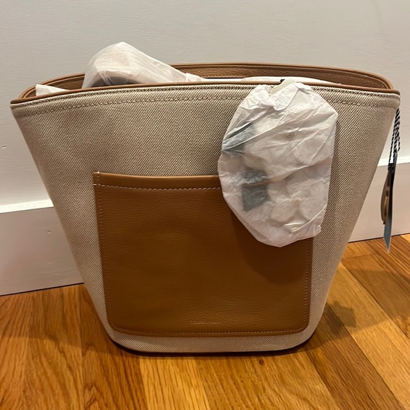 BNWT Draper James Canvas and Leather Bucket Bag - Picture 2 of 7